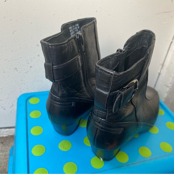 Clarks Artisan Dara 84950 Women’s Black Leather Zip Up Ankle Boots Size 5.5M - Picture 5 of 12